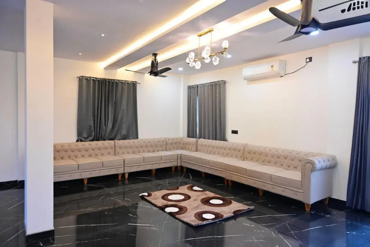 Large lounge area